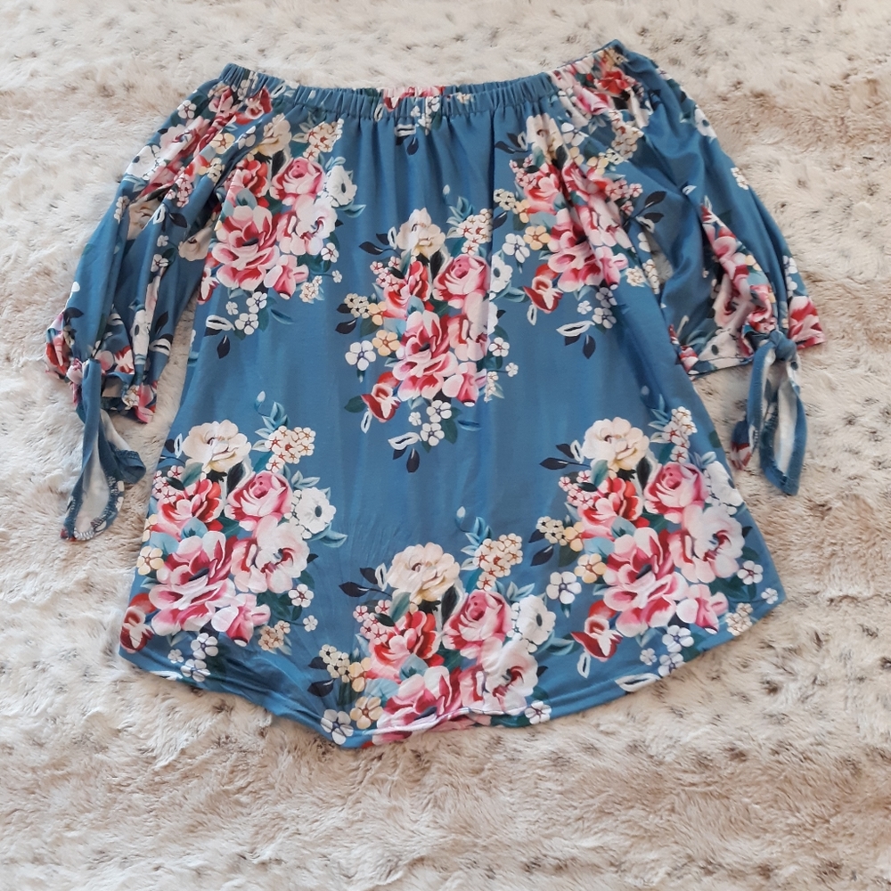 Off Shoulder Top - image 1